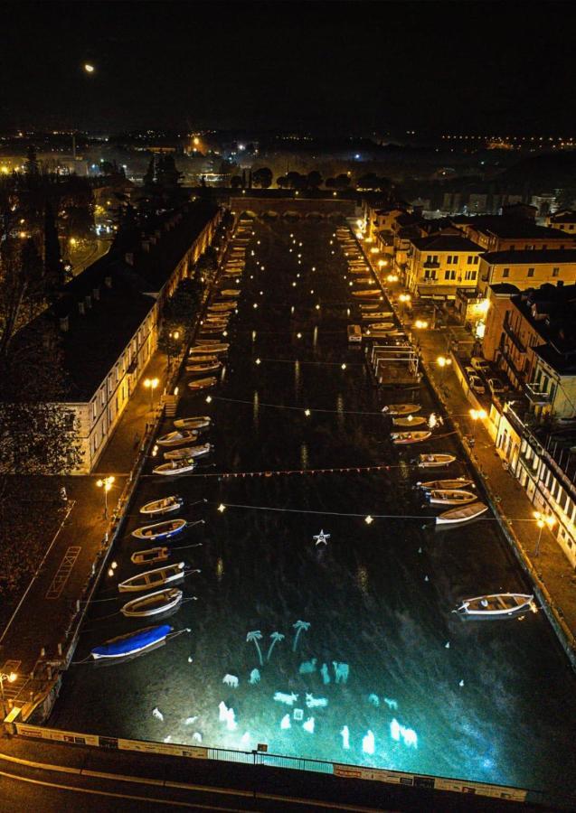 פסקיארה דל גארדה Fiori Sull'Acqua Apartments מראה חיצוני תמונה